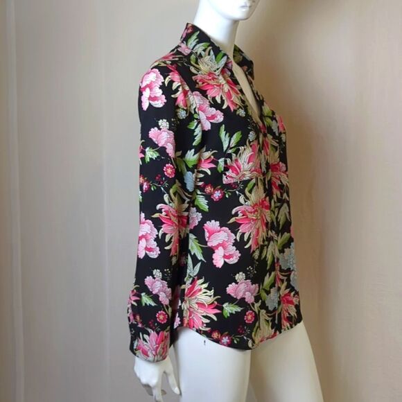 Express Black Print Slim Fit Blouse Size Medium - Picture 2 of 8